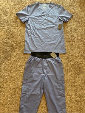 Jaanuu ceil Blue mens scrubs, jogger set nwt